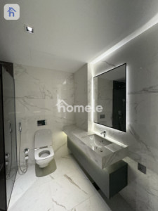 Modern Apartment image 7