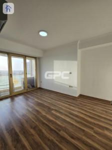 Stylish and spacious apartment for rent image 2
