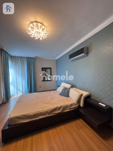 Luxurious Apartment with Park View Resim 11