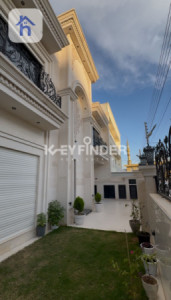 Luxury House image 4