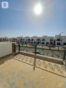 Spacious Family Home in Aram Village 2 image 23