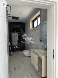 Charming Villa for Sale image 7