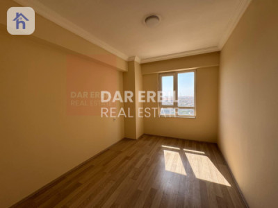 Modern 3 Bedroom Apartment image 4