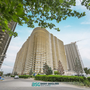 Modern Apartment in Prime Location image 1