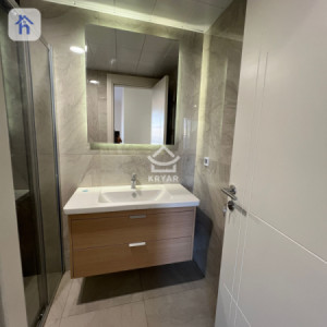 شقة حديثة بغرفتي نوم صورة 8