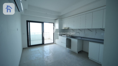 Spacious 3 Bedroom Apartment for Rent Image 4