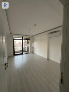 Modern 1 Bedroom Apartment in Empire Pearl Towers image 5