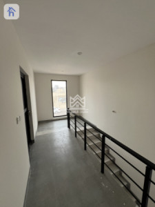One Floor House image 10
