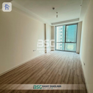 Spacious Apartment in Empire Square image 2