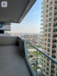 Luxurious Two Bedroom Apartment in Star Towers Image 9