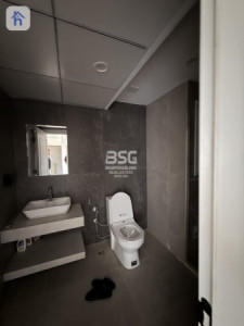 Modern Apartment image 3