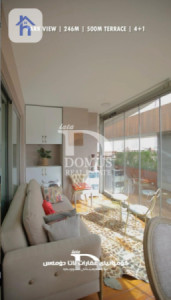 Luxurious Apartment with Park View Image 5