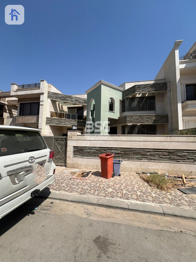 Spacious House in Dream City