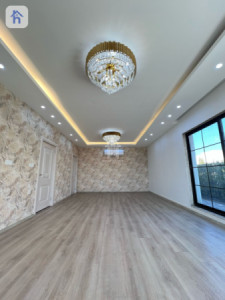 Corner House Image 11