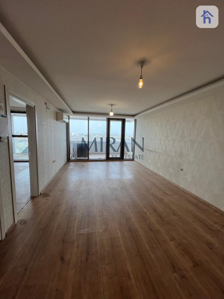 Modern One-Bedroom Apartment in Star Towers