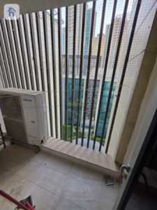 Modern Apartment in Empire Wings image 7