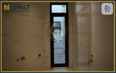 خانوویەکی مۆدێرن بە 5 ژووری نوستن وێنە 3