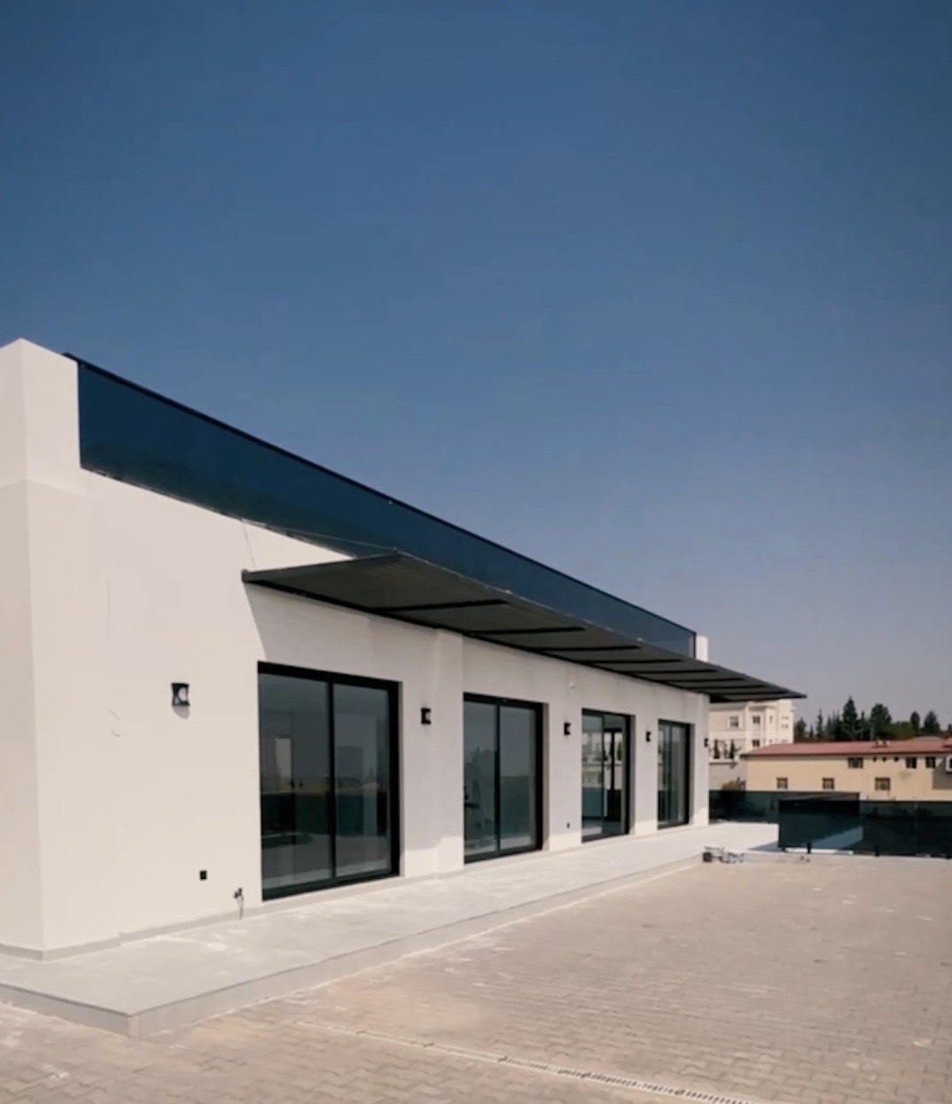 Luxurious Property with Spacious Rooms