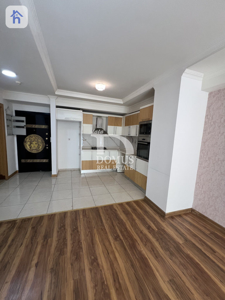 Apartment For Rent in Roya Tower