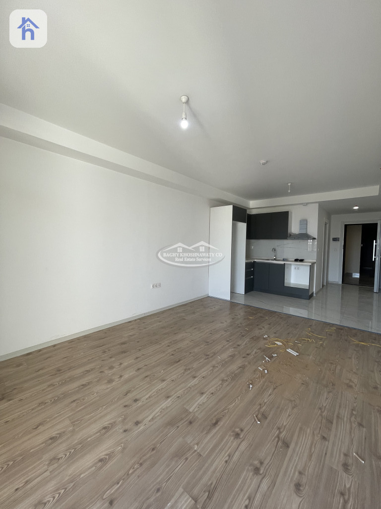 شوقەیەکی یەک ژووری نوستن لە ئیمپایەر پیرڵ