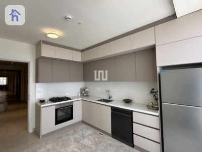 Elegant 3-Bedroom Apartment for Sale image 6