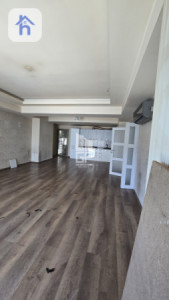 Modern Apartment with 2 Bedrooms image 2
