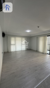 Modern 2 Bedroom Apartment image 4