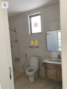 Spacious House with Multiple Rooms Resim 17