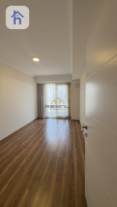 Modern 3-Bedroom Apartment for Rent image 7