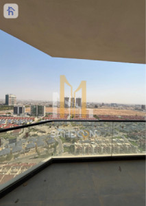 Luxurious Apartment in Rami Towers Image 14
