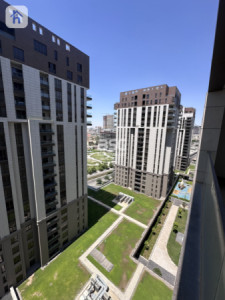 Spacious Apartment with Stunning Views image 18