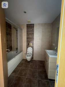 Bright 2-Bedroom Apartment for Rent Image 9