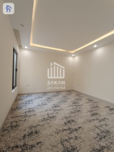 One Floor House image 12