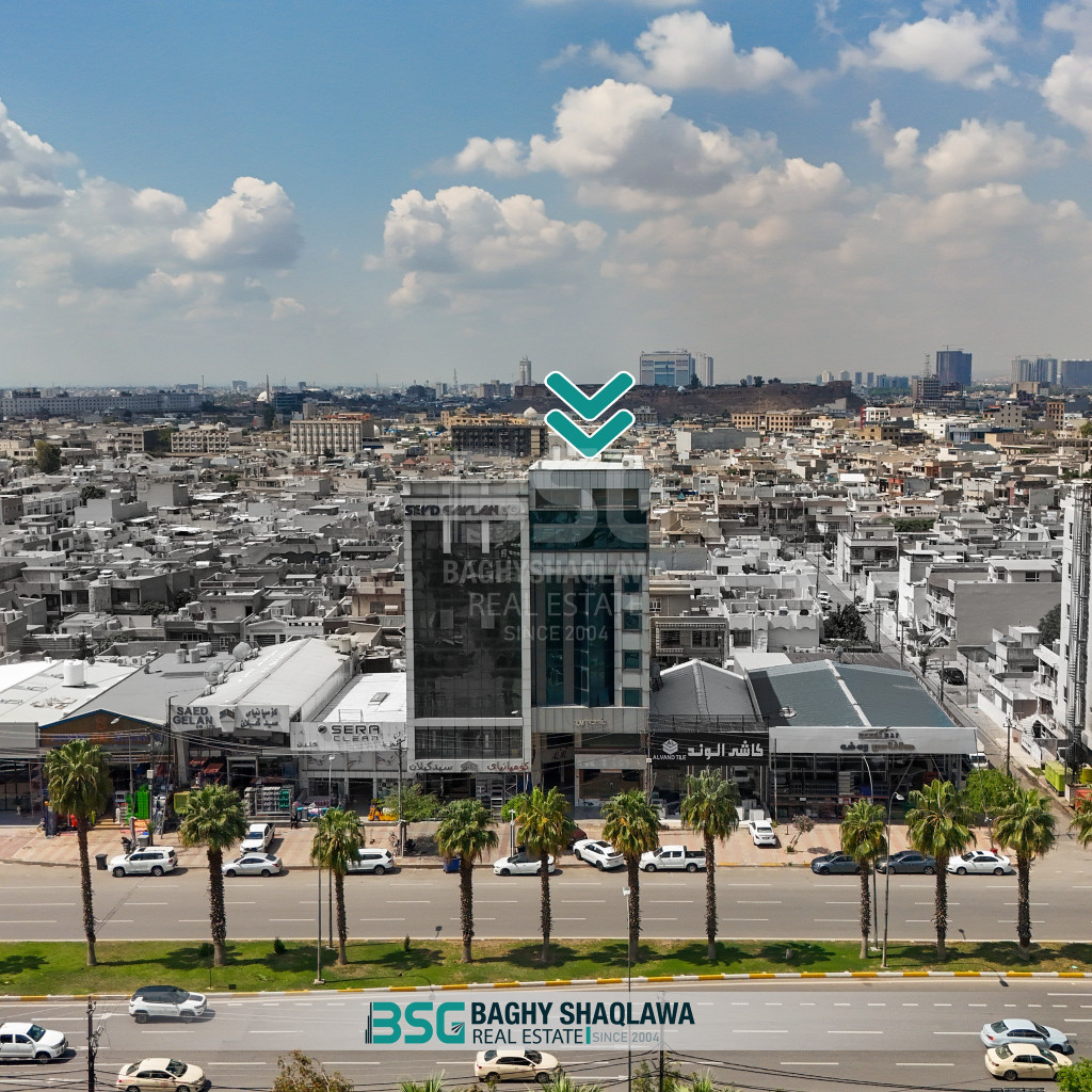 بنایة للبیع علی شارع رئیسي 60 متري  مقابل القاعة الصفراء