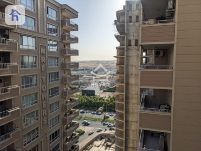 Bright Apartment in Prime Location Resim 14