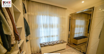 Luxurious House with Multiple Bedrooms Image 22