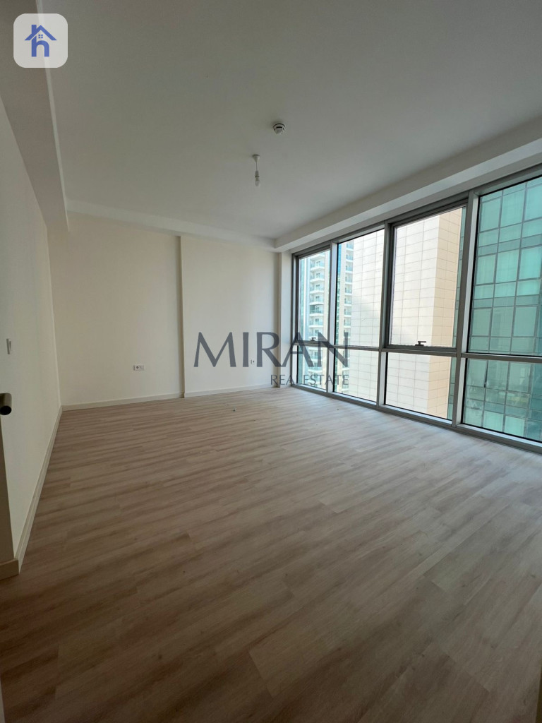 Modern Apartment with Stunning Views