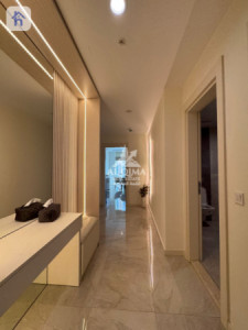 Modern 2-Bedroom Apartment in Empire Square image 15