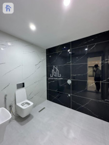 Spacious house with 5 bedrooms image 17
