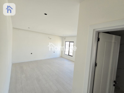 Modern House Image 8