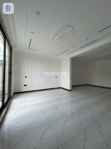 Family Home with 5 Bedrooms Resim 4