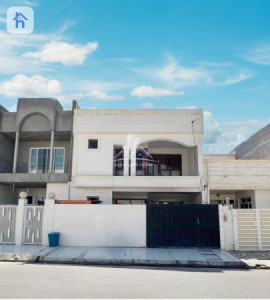 Spacious House with Multiple rooms image 2