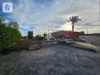 منزل بخمس غرف نوم كبير للبيع صورة 3