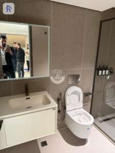 شوقەی ڕاخراو بۆ فرۆشتن وێنە 22