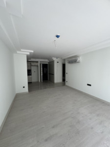 Elegant 1-Bedroom Apartment in Erbil image 2