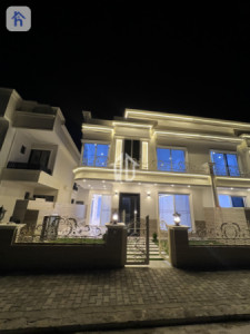 Modern House image 1