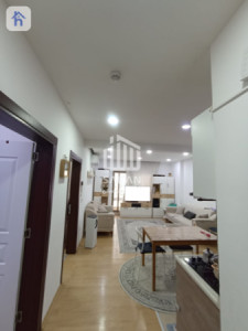 Modern 1 Bedroom Apartment Image 3