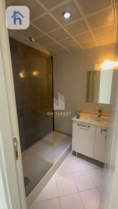 Spacious 2-Bedroom Apartment image 8