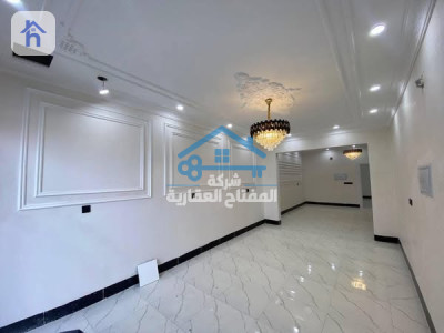 Charming 4-Bedroom House in Qarabw Resim 4