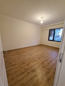 Apartment in Cash Image 6
